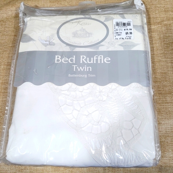 Keeco Battenberg Twin Bed Ruffle 39" x 76" NWT - Picture 2 of 5